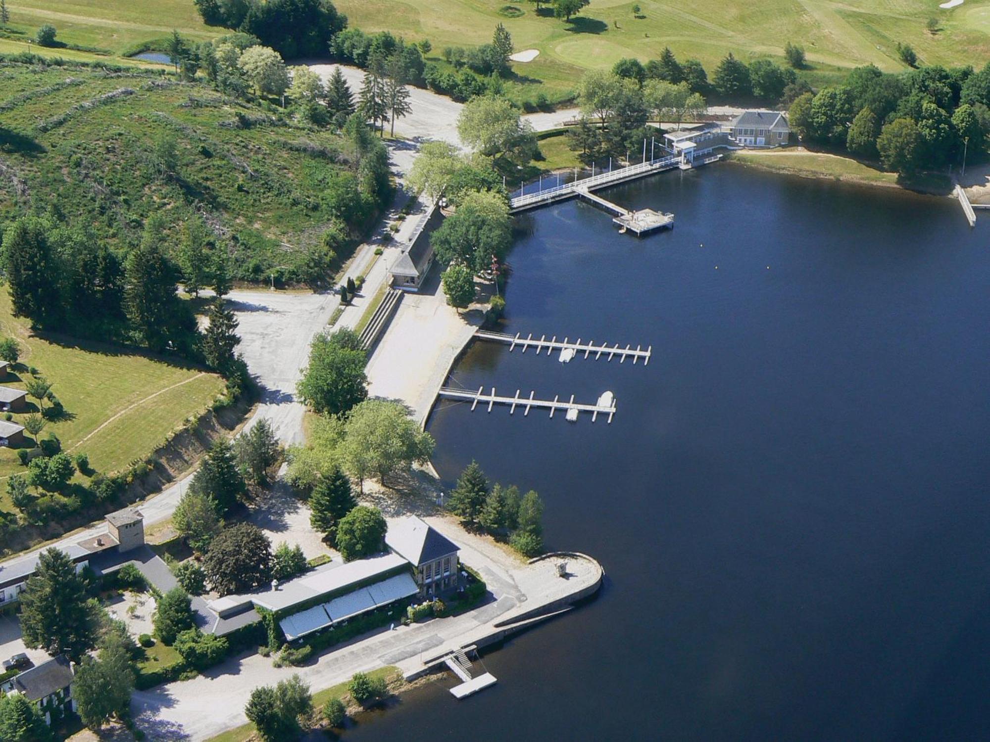 Logis Hotel Du Lac Neuvic  Zewnętrze zdjęcie