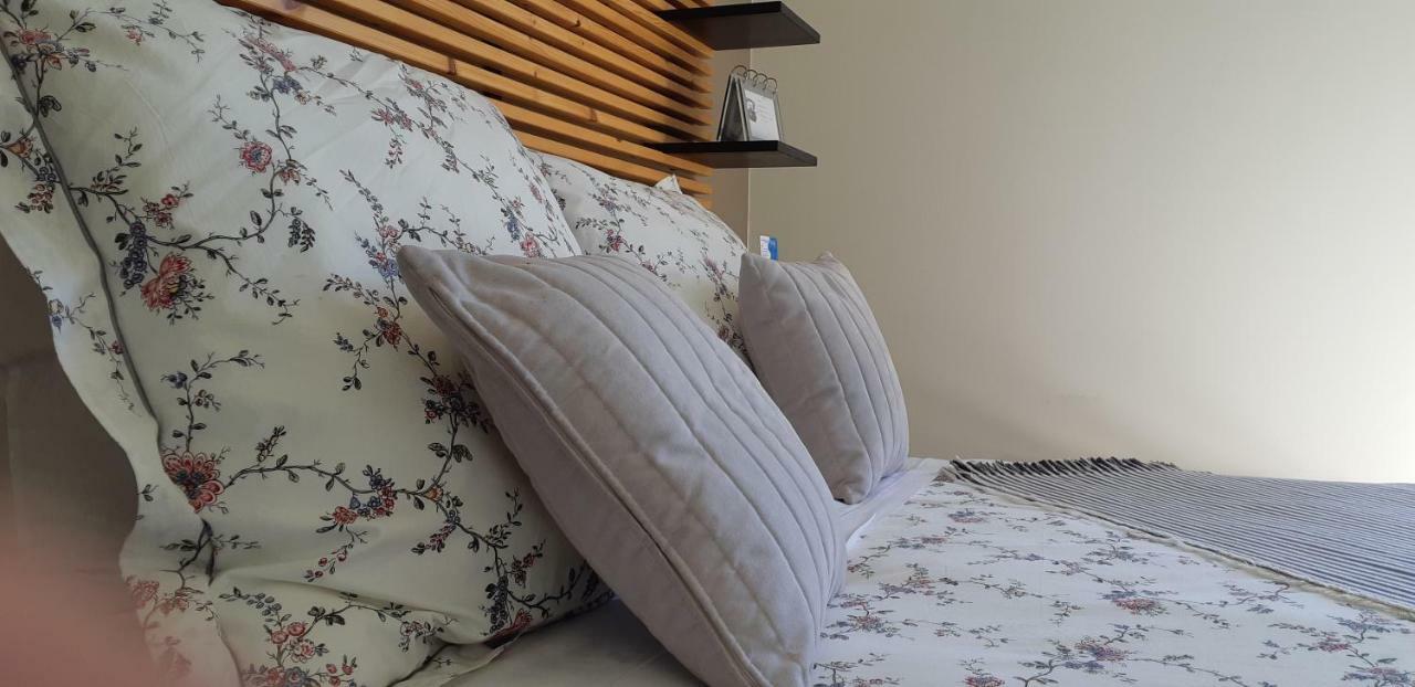 Logis Hotel Du Lac Neuvic  Zewnętrze zdjęcie