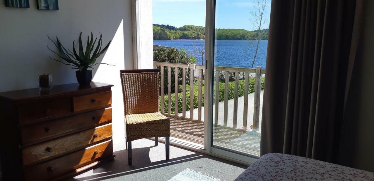 Logis Hotel Du Lac Neuvic  Zewnętrze zdjęcie
