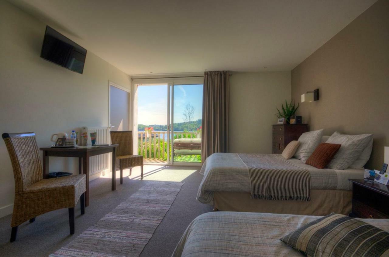 Logis Hotel Du Lac Neuvic  Zewnętrze zdjęcie